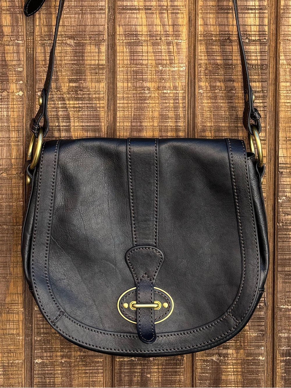 Fossil Black Saddleback Crossbody Purse